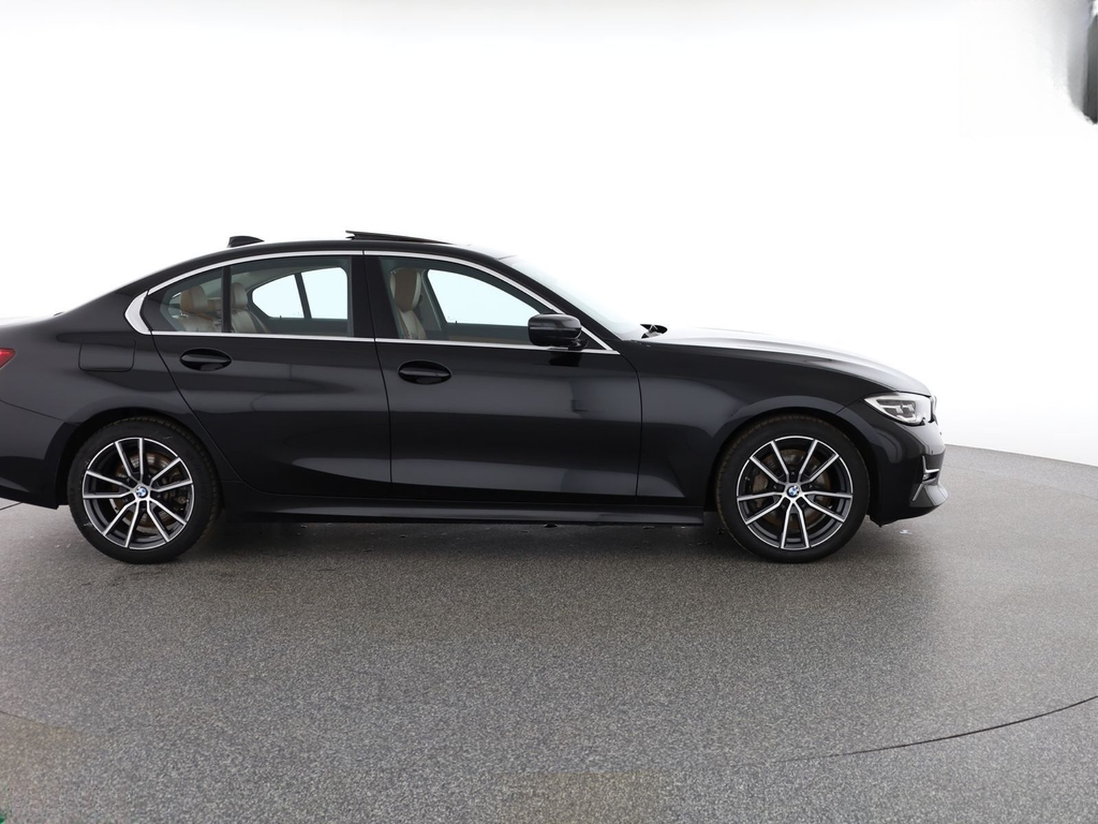 BMW 330 d LUXURY LINE GLASDACH,ACC,KEYLESS,TOTWINKEL foto 6