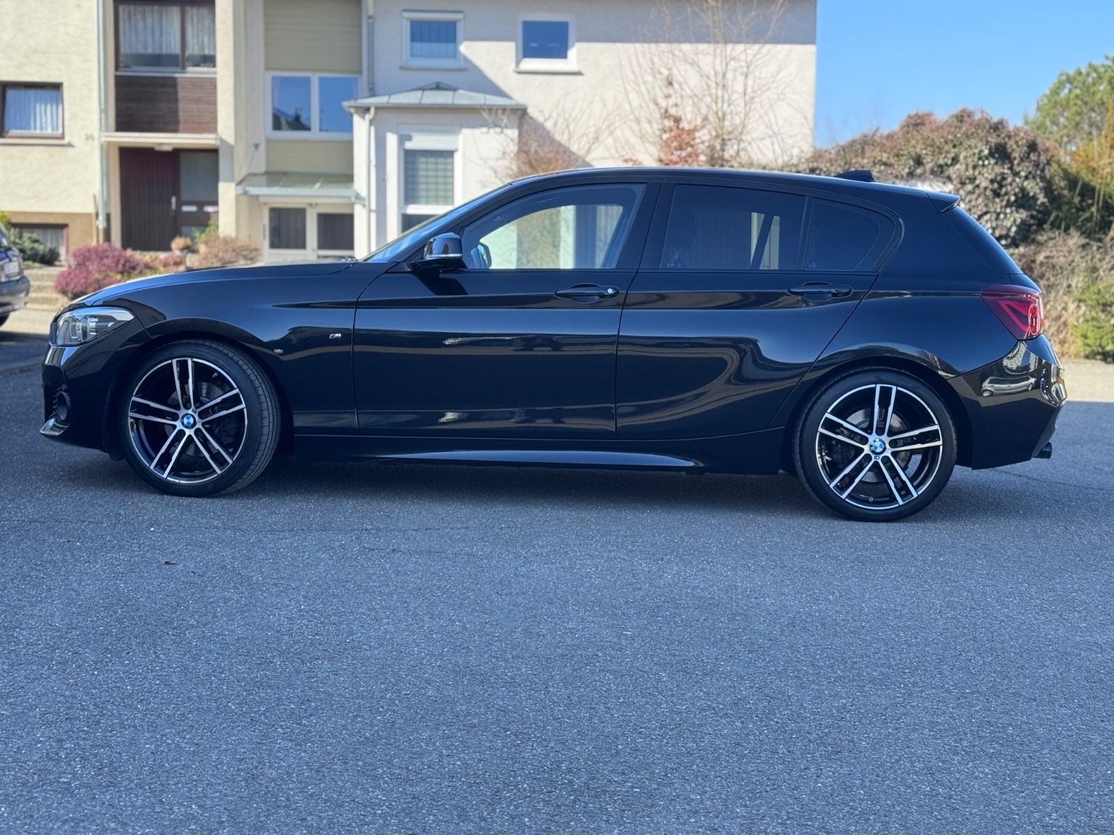BMW 120i M Sport Aut. TÜV 01/28 8x Reifen neu foto 3