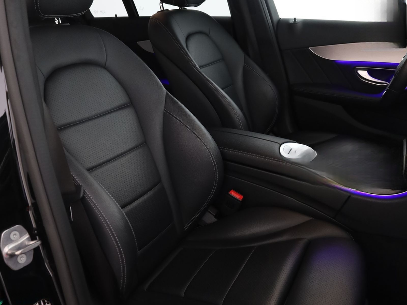 Mercedes-Benz C 180 3x AMG NIGHT,WIDE,KAMERA,TOTWINKEL,CARPLAY foto 11