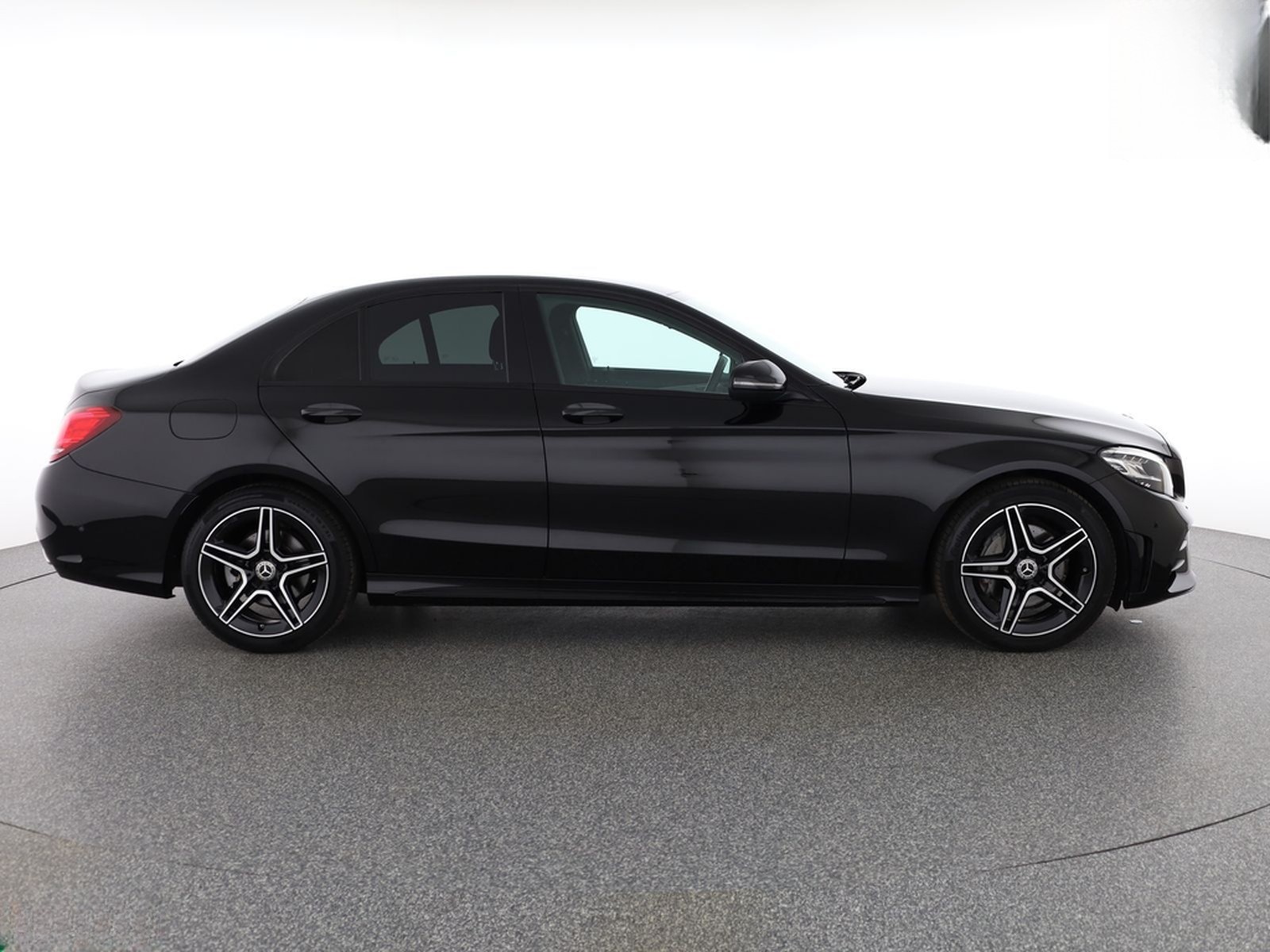 Mercedes-Benz C 180 3x AMG NIGHT,WIDE,KAMERA,TOTWINKEL,CARPLAY foto 6