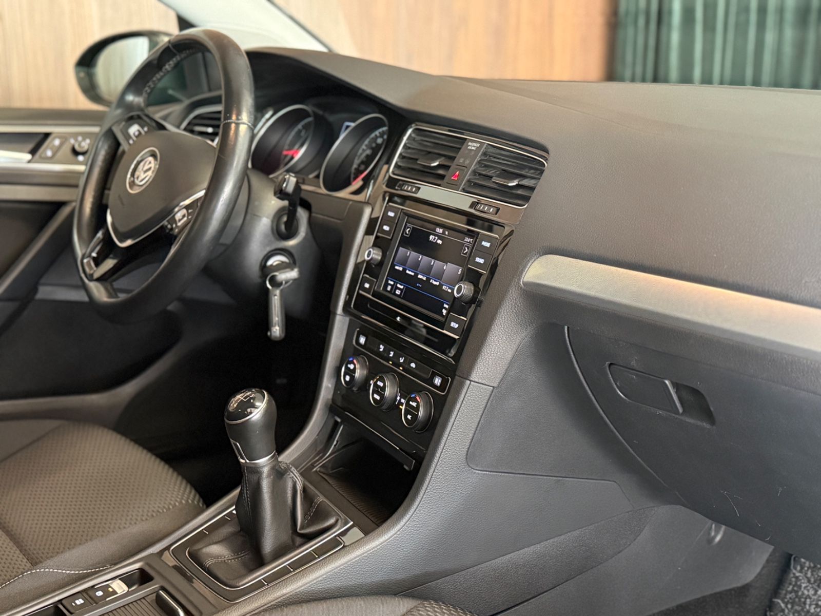 Volkswagen Golf VII Lim. 1.6 TDI *nur 47.700km*Scheckheftge foto 6