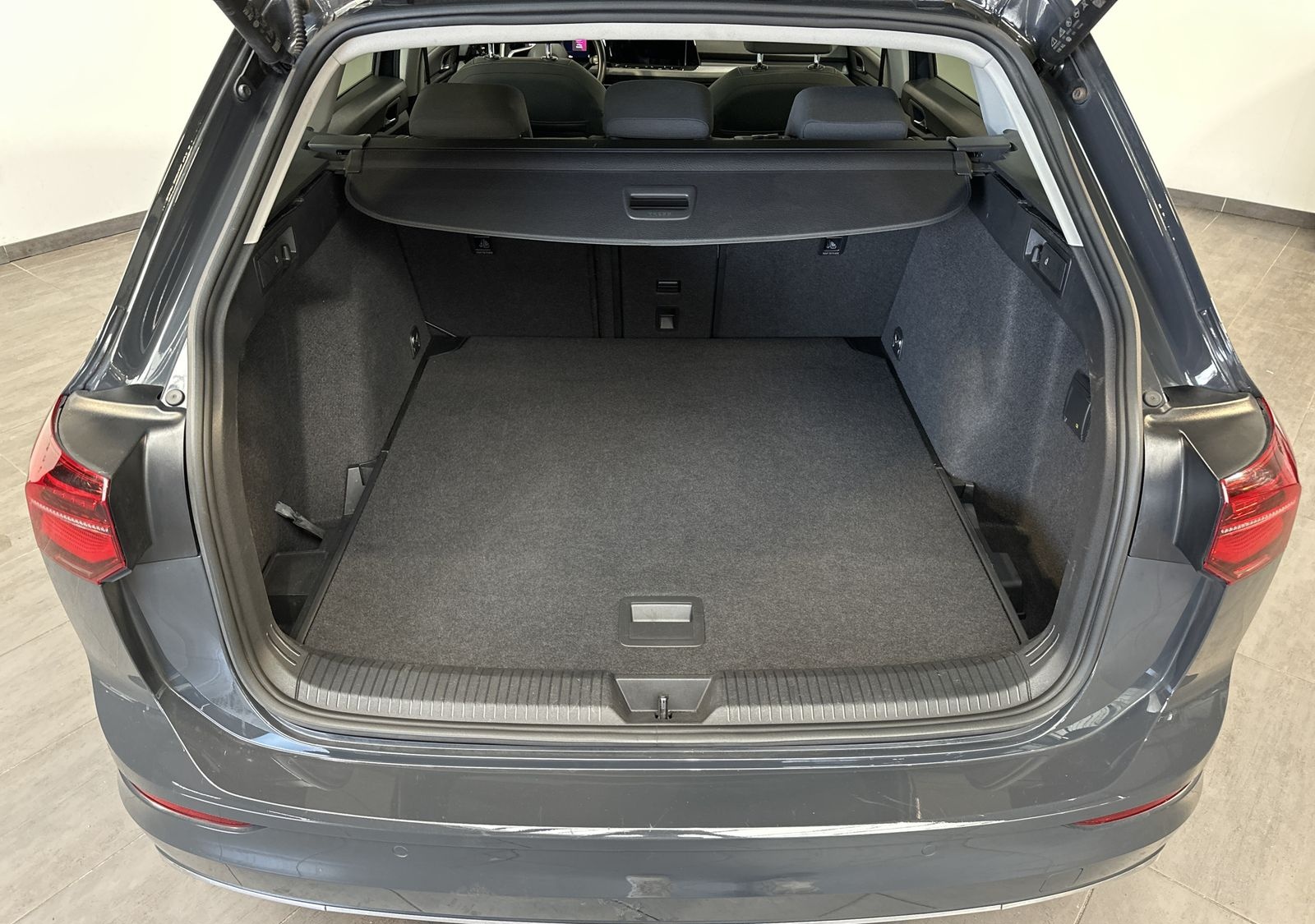 Volkswagen Golf Variant 2.0 TDI DSG Style NAV+LED+PANO+VCOC foto 6