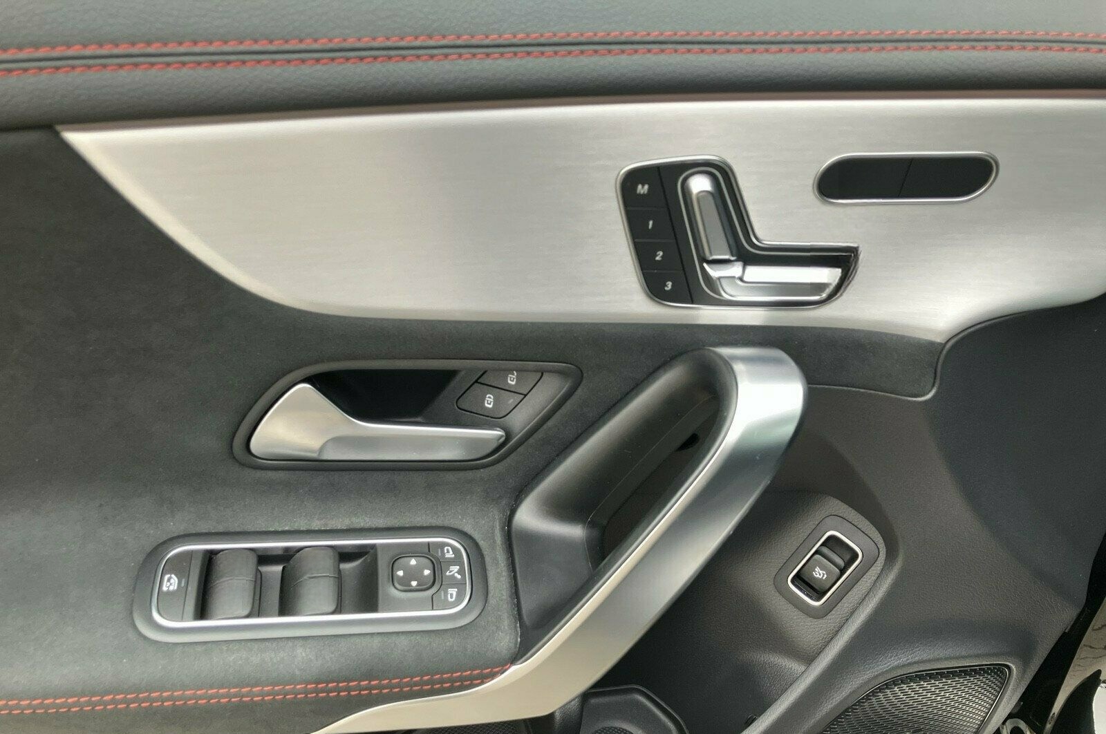 Mercedes-Benz CLA 200 AMG+NIGHT+PANO+KAMERA+SOUND+MEMO+KEYLESS foto 16