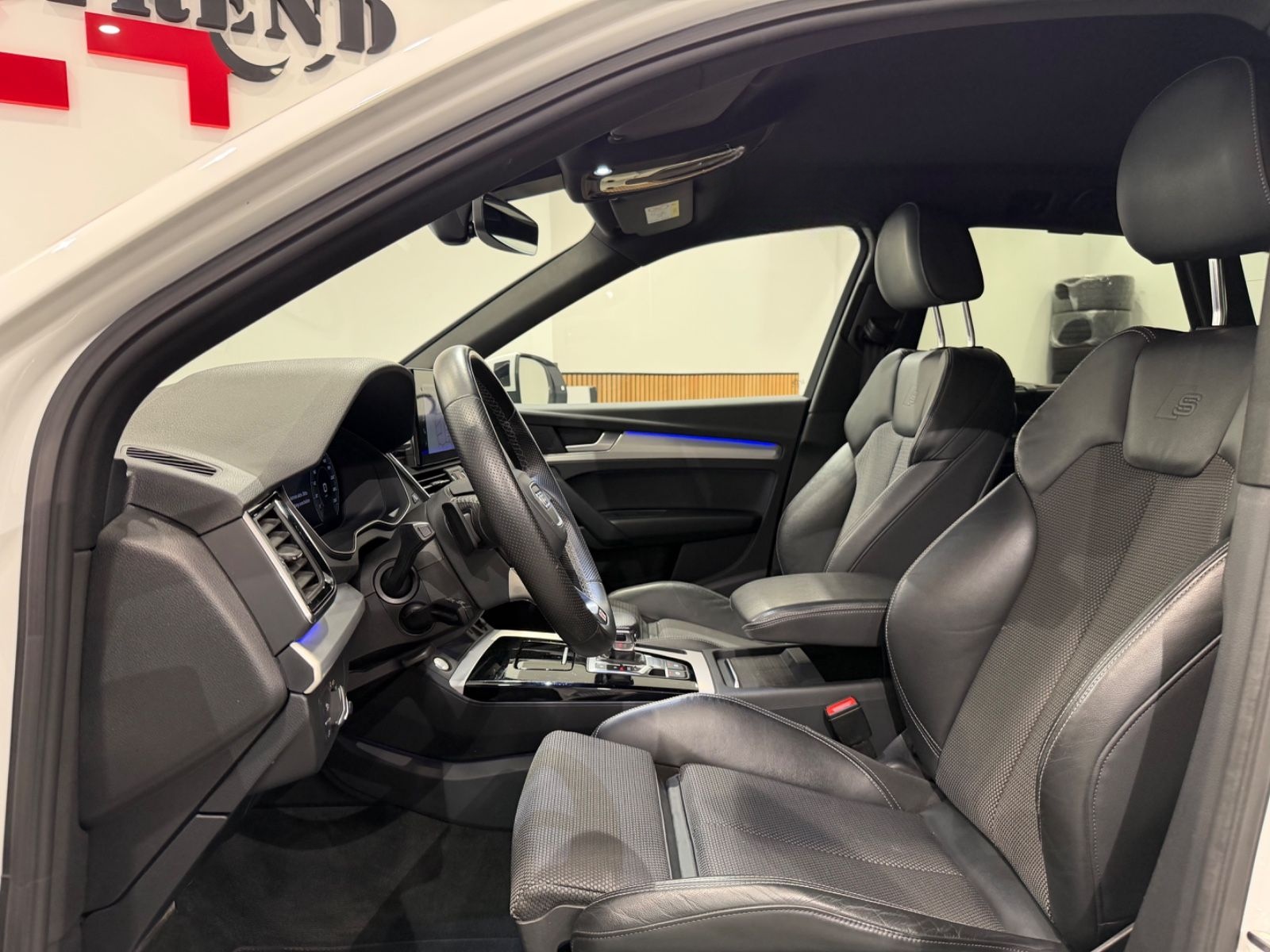 Audi Q5 40 TDI quattro S-LINE SPORTPAKET MATRIX+8xALU foto 15