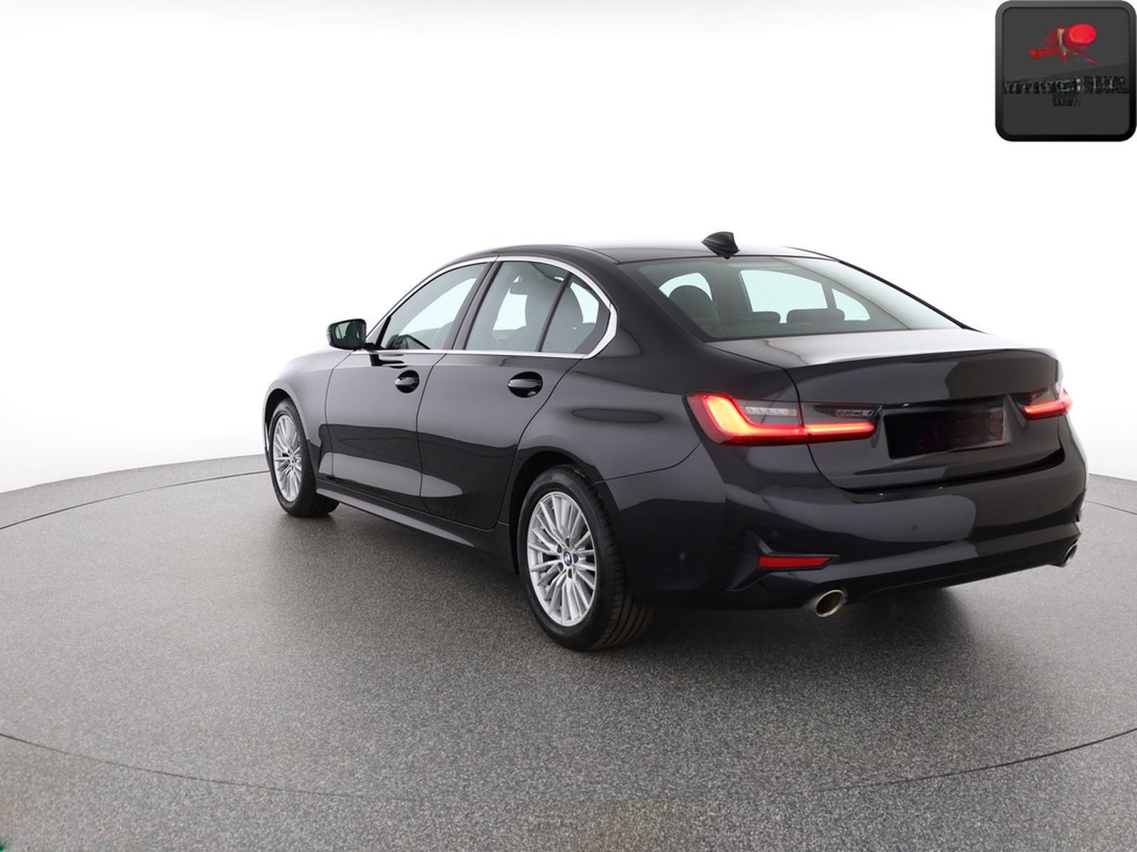 BMW 320 i SPORT LINE 360GRAD,TOTWINKEL,NAVI,HIFI,1HD foto 3