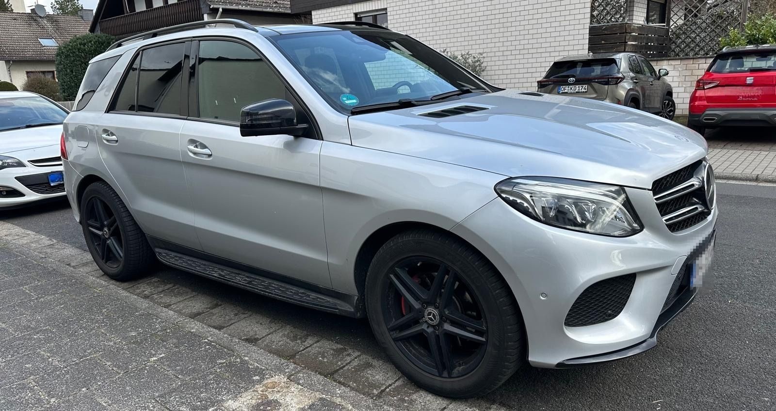 Mercedes-Benz GLE 350 d 4MATIC foto 2