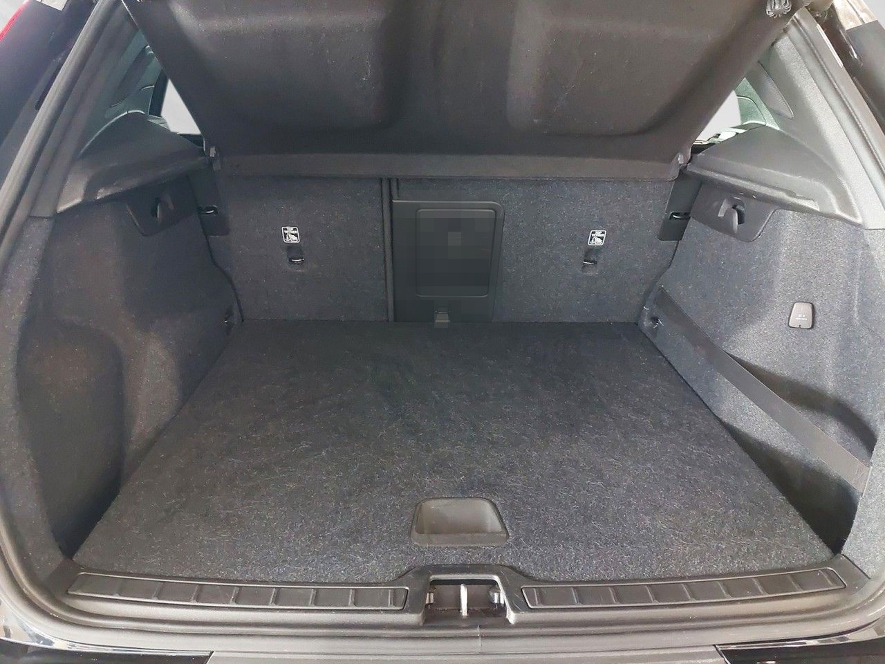 Volvo XC40 Momentum T3 2WD NAVI+SITZHZ+ACC+PDC+RFK foto 10