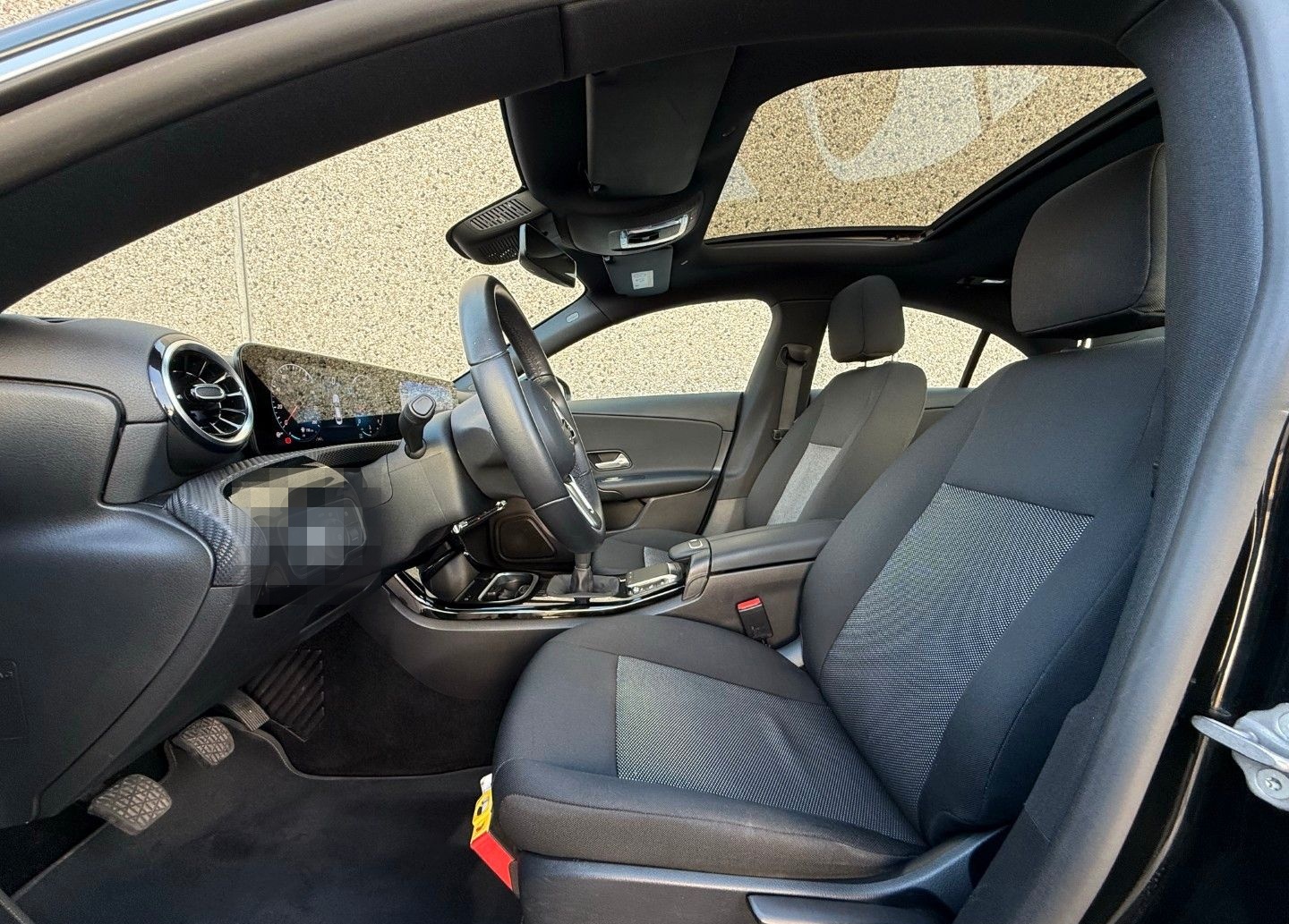 Mercedes-Benz CLA 180 Business Navi Panorama LED CarPlay PDC foto 14