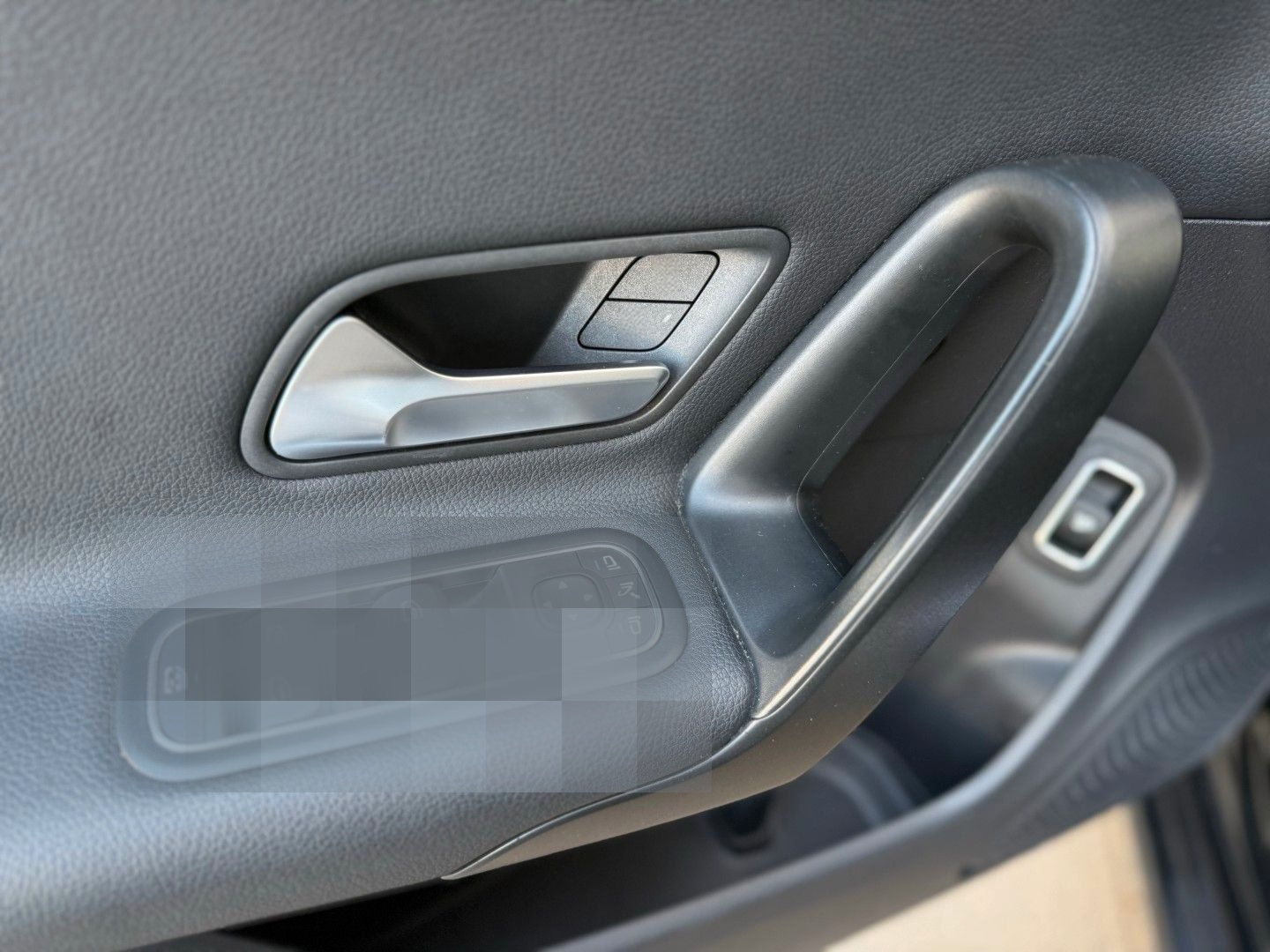 Mercedes-Benz CLA 180 Business Navi Panorama LED CarPlay PDC foto 23