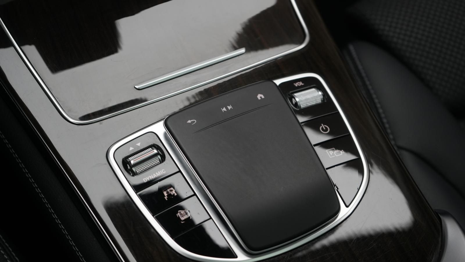 Mercedes-Benz GLC 300 de 4Matic 9G-Tronic Temp/Kamera/Pano/Lan foto 15