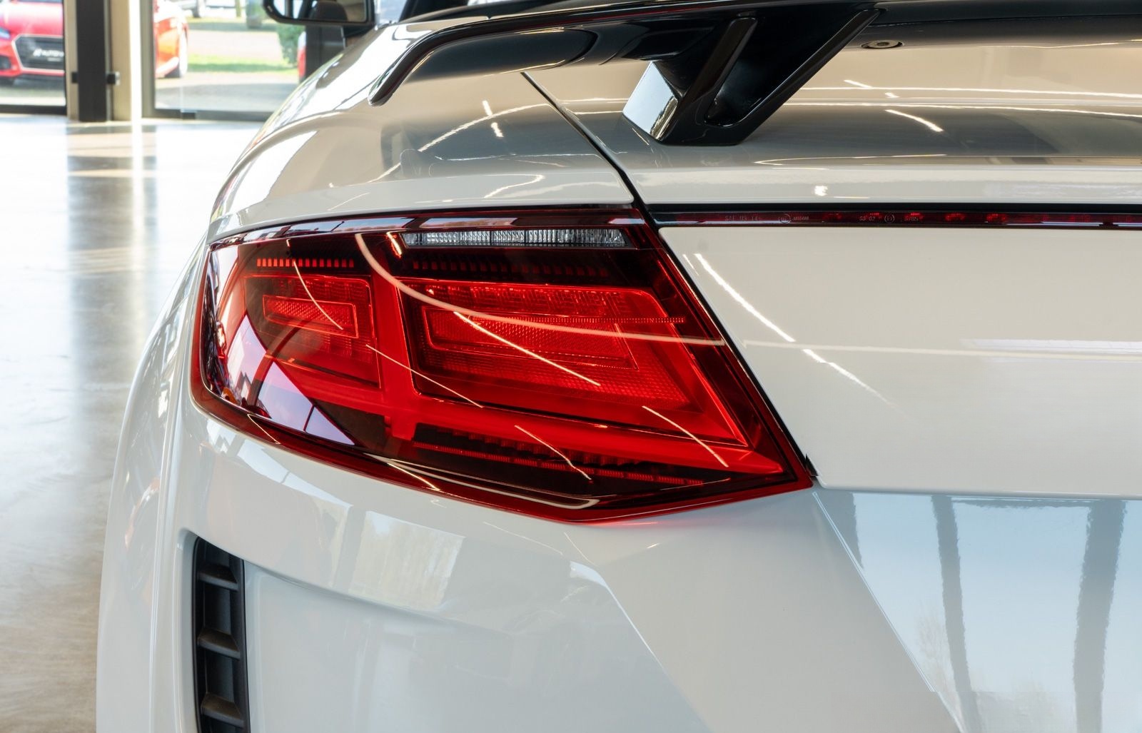 Audi TTS Competition Roadster B&O Matrix Technology foto 18
