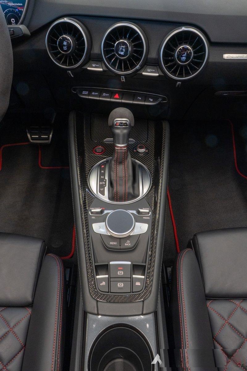 Audi TTS Competition Roadster B&O Matrix Technology foto 24