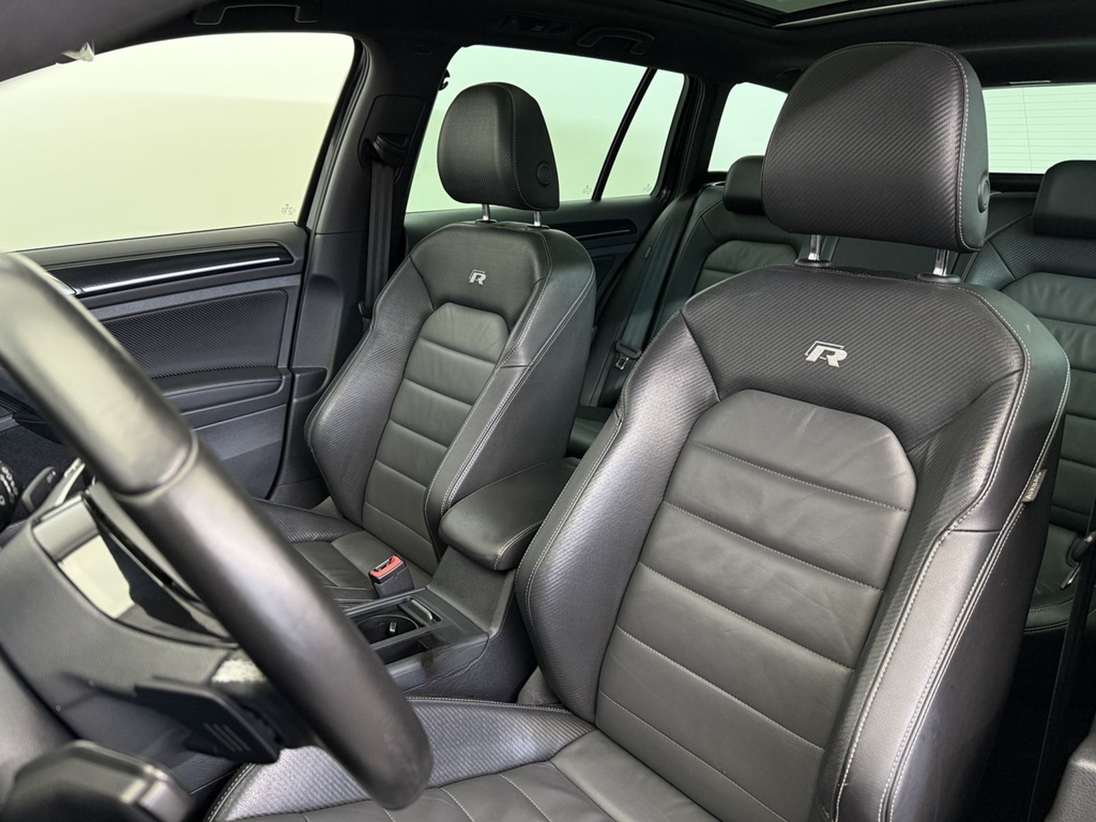 Volkswagen Golf R Variant 4Motion|Kamera|DCC|Pano|Business| foto 7