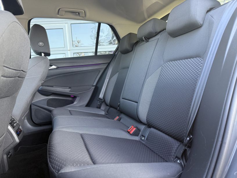 Volkswagen GOLF VIII 2.0 TDI Active +Ambiente+CarPlay+Navi+ foto 11