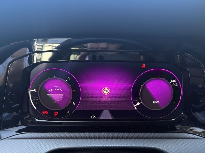 Volkswagen GOLF VIII 2.0 TDI Active +Ambiente+CarPlay+Navi+ foto 17