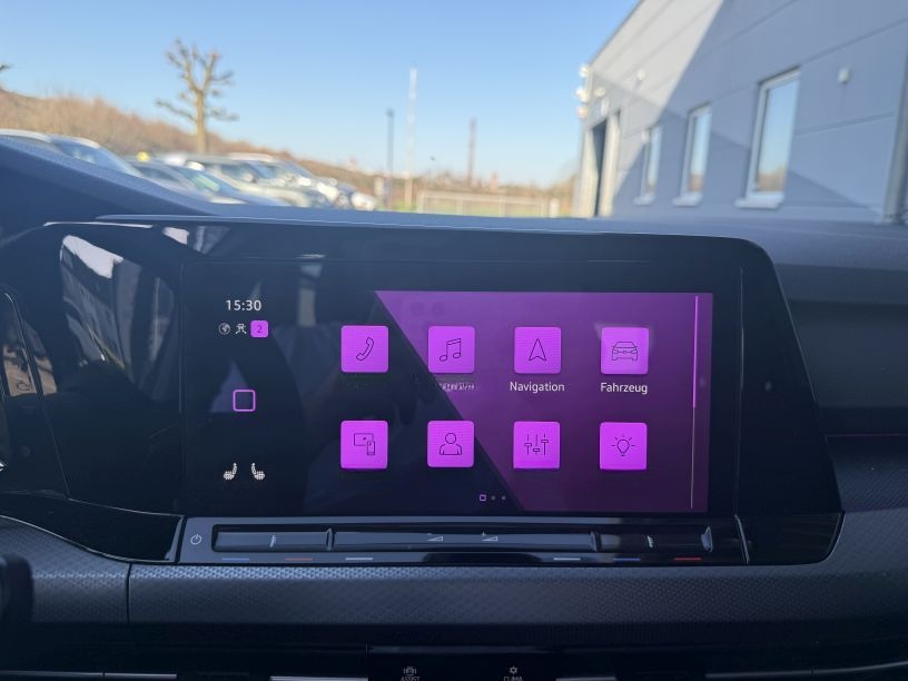 Volkswagen GOLF VIII 2.0 TDI Active +Ambiente+CarPlay+Navi+ foto 18