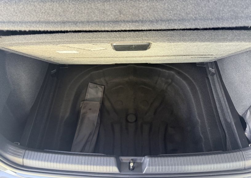 Volkswagen GOLF VIII 2.0 TDI Active +Ambiente+CarPlay+Navi+ foto 10