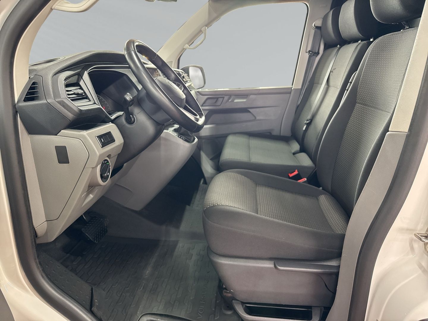Volkswagen T6.1 Transporter 2.0 TDI Kasten KR DSG ACC+LED foto 9