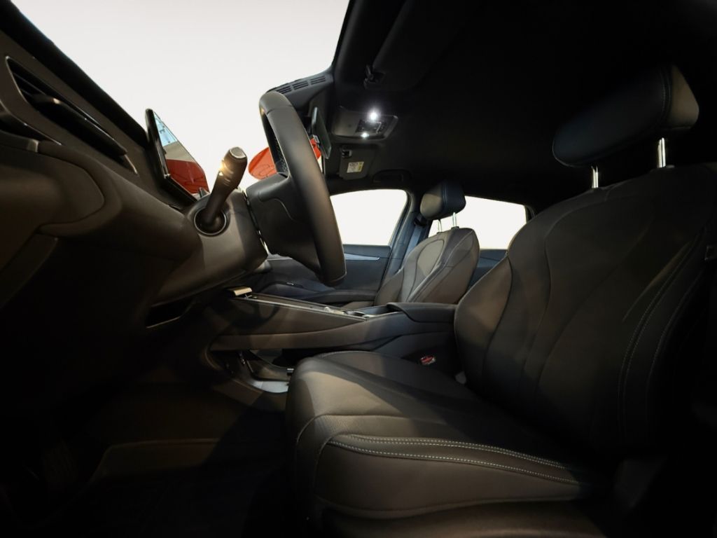 BYD Seal 6 DM-i Touring Boost,OBC,Kamera, Leder, ACC foto 9