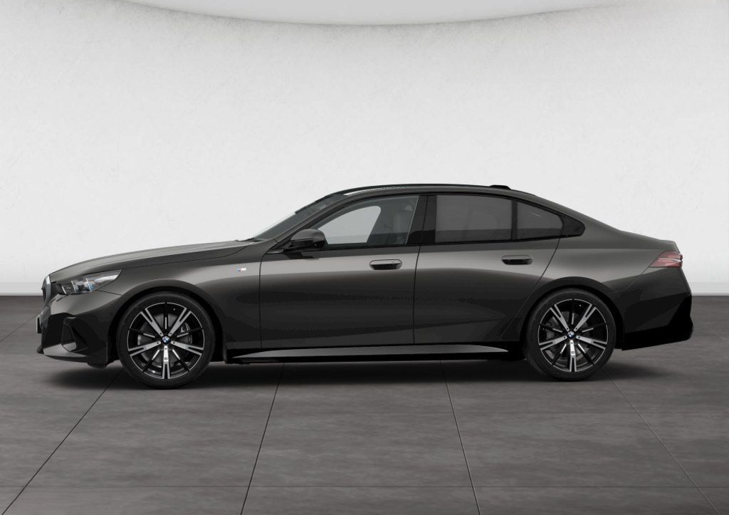 BMW 540d xDrive M Sport Pano DaProf .AHK 360° Bowers foto 5