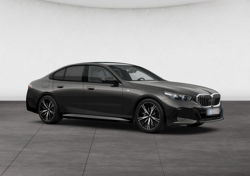 BMW 540d xDrive M Sport Pano DaProf .AHK 360° Bowers foto 9