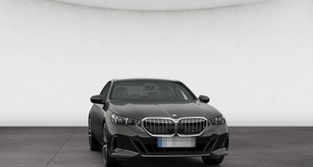 BMW 540d xDrive M Sport Pano DaProf .AHK 360° Bowers foto 10