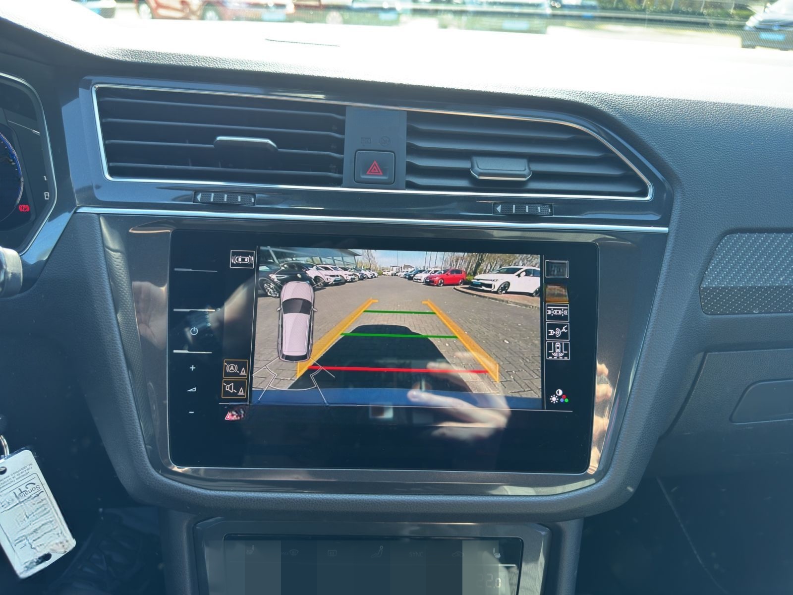 Volkswagen Tiguan Allspace 2.0TDI 4M DSG R-LINE STANDHZG+AH foto 17