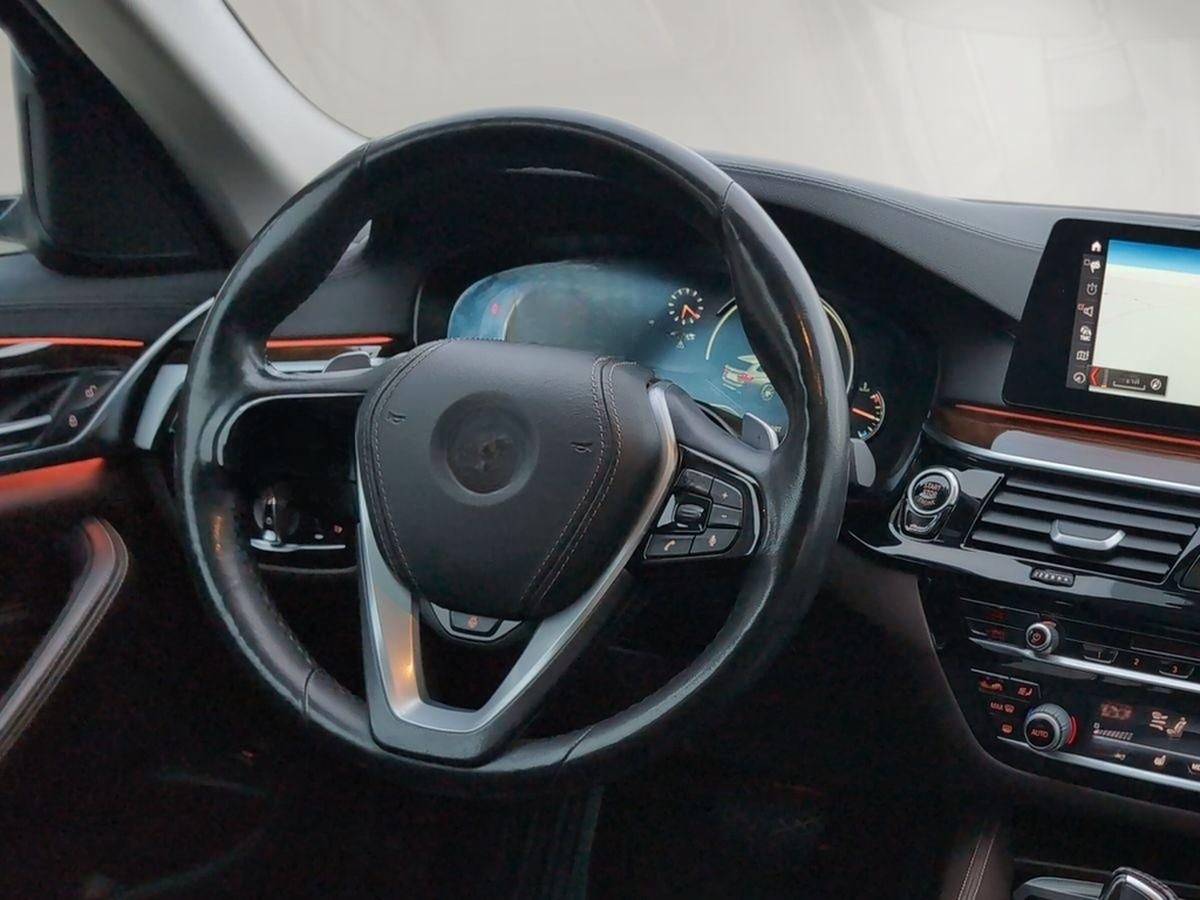 BMW 540i xDrive LuxuryLine~NightVis~Pano~HuD~Driv.As foto 14