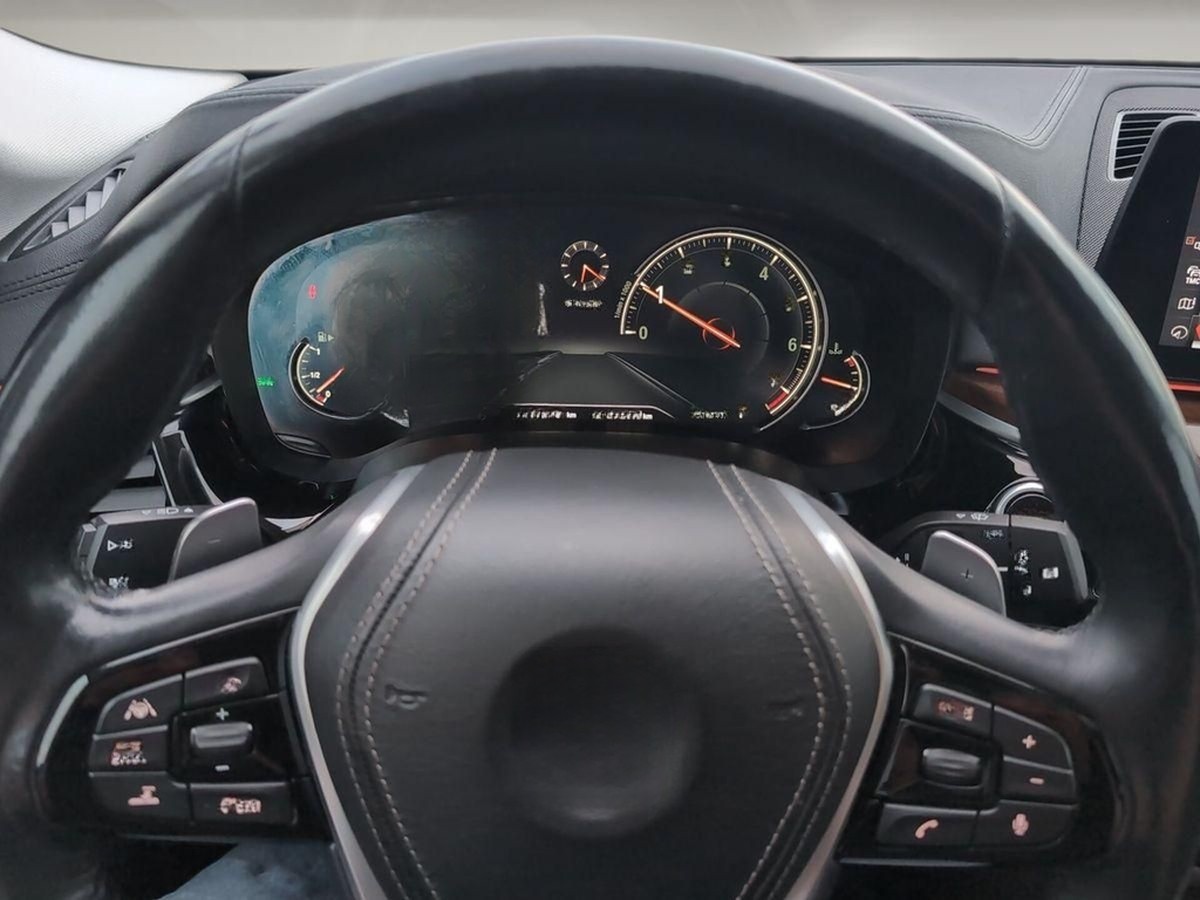 BMW 540i xDrive LuxuryLine~NightVis~Pano~HuD~Driv.As foto 15