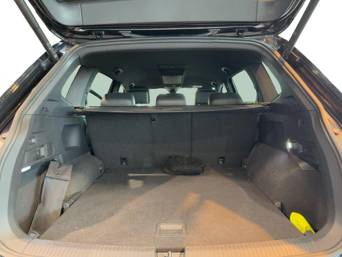 Volkswagen Tiguan Allspace 2.0TDI DSG R-Line 4x4 STHZG AHK foto 6