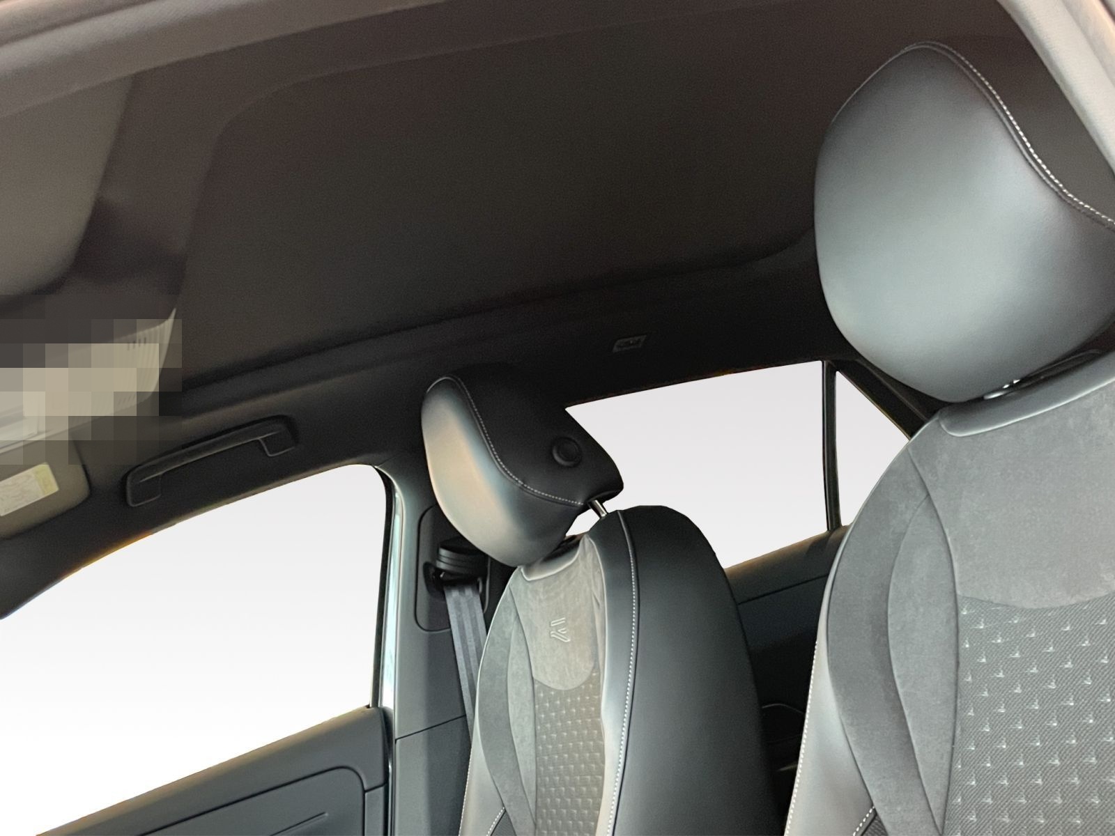 Volkswagen T-Roc 1.5 eTSI 110 kW R-Line DSG Aktion bis 31.0 foto 12
