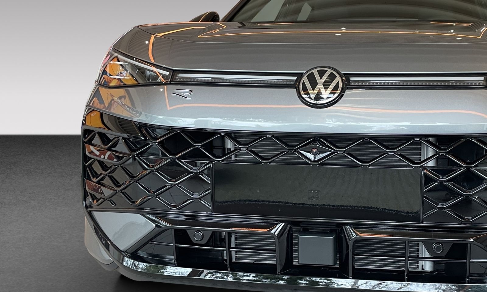 Volkswagen T-Roc 1.5 eTSI 110 kW R-Line DSG Aktion bis 31.0 foto 3
