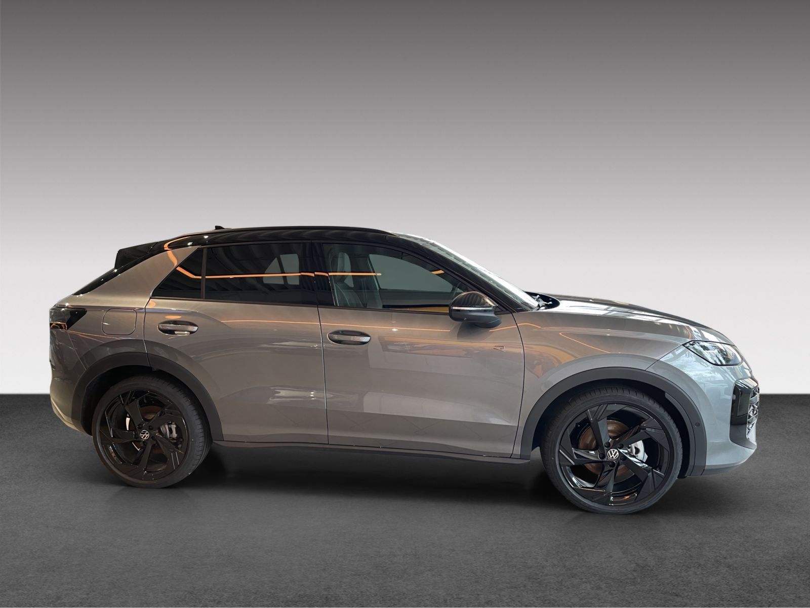 Volkswagen T-Roc 1.5 eTSI 110 kW R-Line DSG Aktion bis 31.0 foto 4