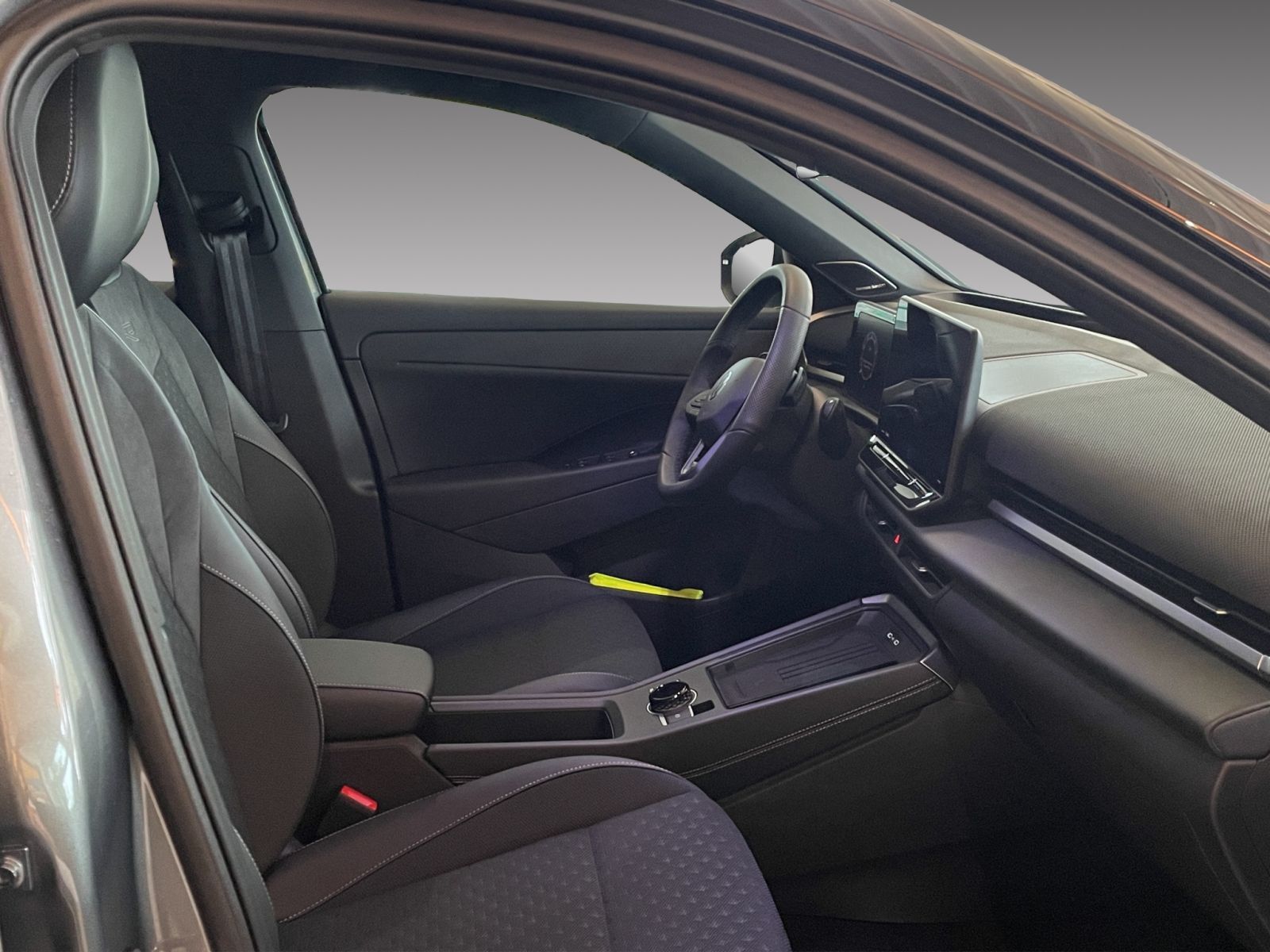Volkswagen T-Roc 1.5 eTSI 110 kW R-Line DSG Aktion bis 31.0 foto 9