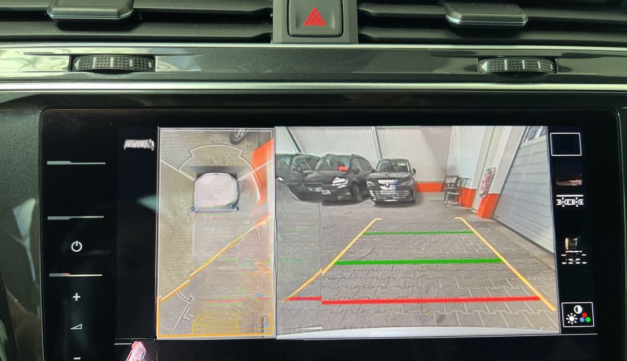 Volkswagen Tiguan R 2.0 TSI 4MOTION DSG AHK PANO NAVI LED foto 12