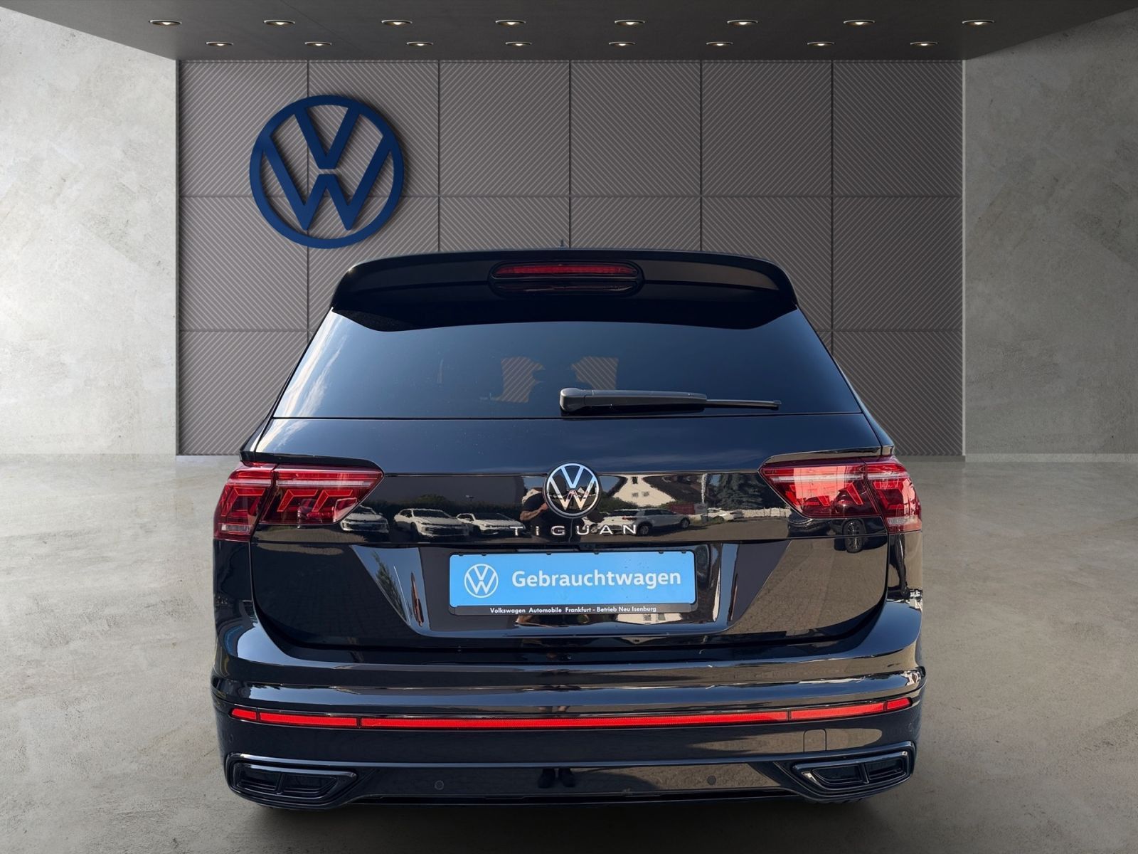 Volkswagen Tiguan R-Line 1,5 l TSI DSG Navi IQ.LIGHT RearVi foto 6