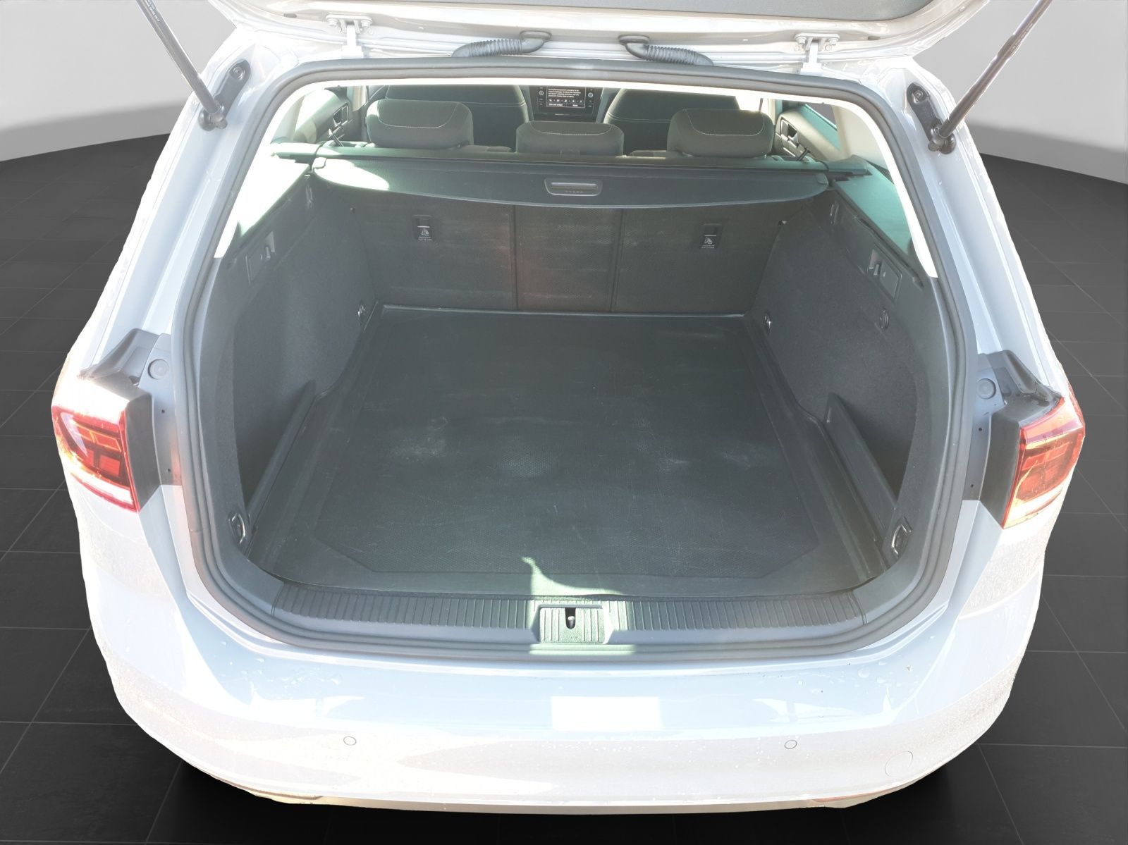 Volkswagen Passat Variant 2.0 TDI DSG BUSINESS KAMERA LED foto 16