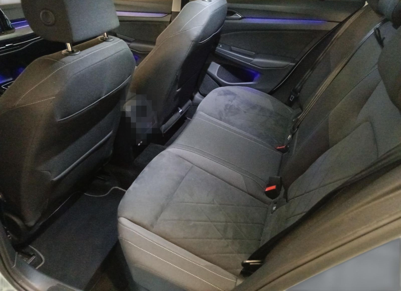 Volkswagen Golf VIII 1.5 eTSI Style DSG *ACC*R-CAM*NAV*SHZ* foto 18