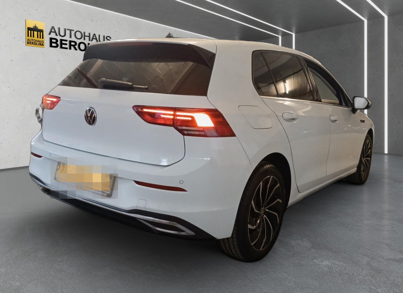 Volkswagen Golf VIII 1.5 eTSI Style DSG *ACC*R-CAM*NAV*SHZ* foto 3