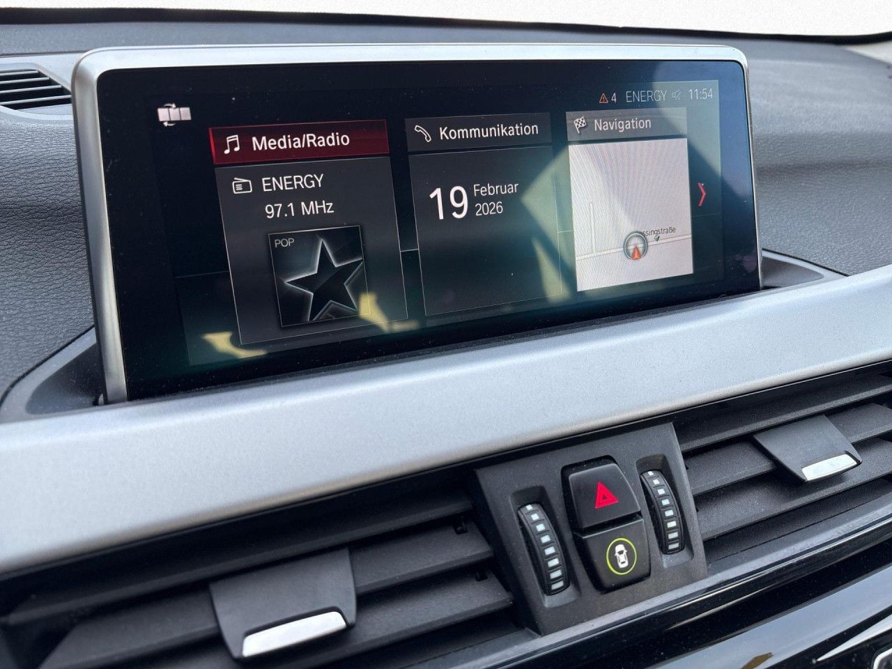 BMW X1 18iA Advantage Navi,LED,Tempo,SHZ,Parkass,DAB foto 10