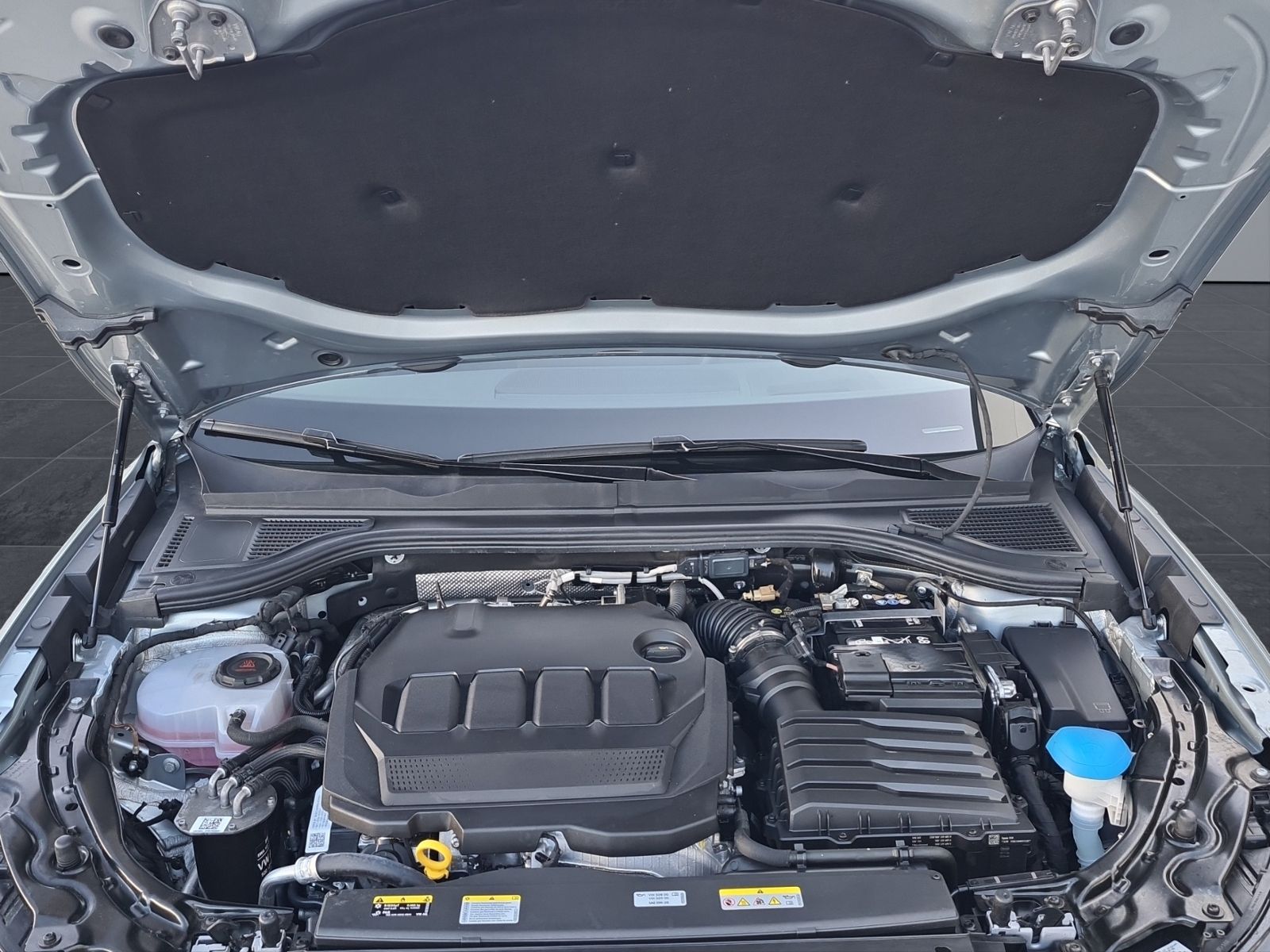 Volkswagen Passat 2.0 TDI DSG Elegance+AHK+WR+NAVI+MATRIX+P foto 22