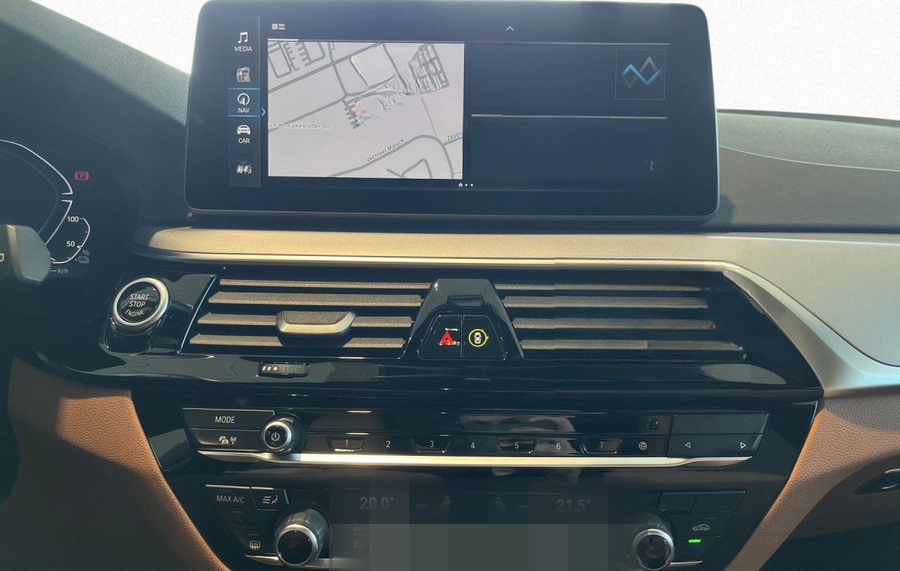 BMW 530e xDrive Tour AHK ACC Pano H/K LED 18" Pano foto 15