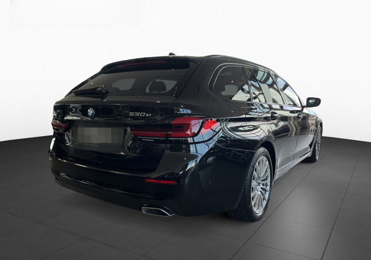BMW 530e xDrive Tour AHK ACC Pano H/K LED 18" Pano foto 5