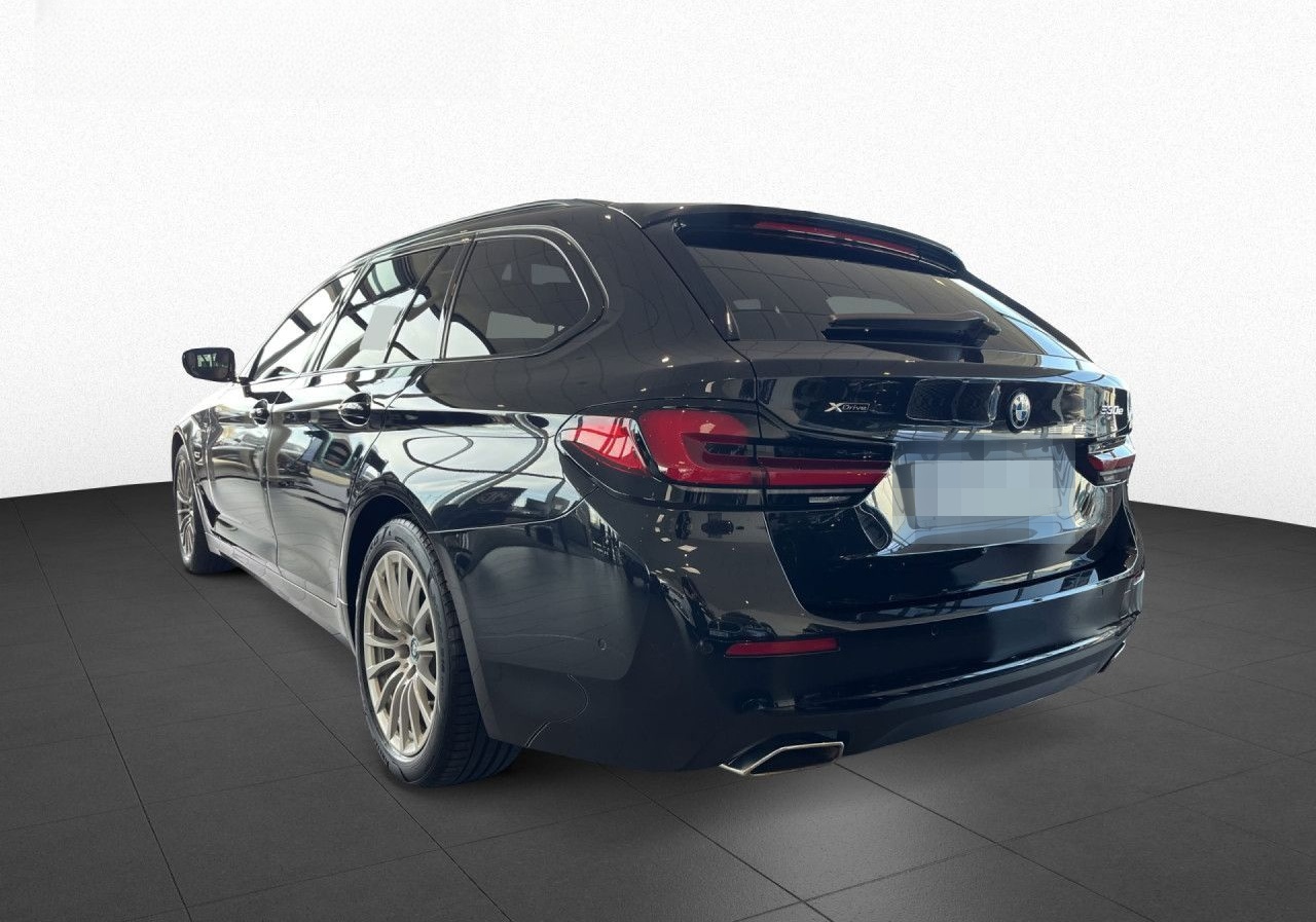 BMW 530e xDrive Tour AHK ACC Pano H/K LED 18" Pano foto 6