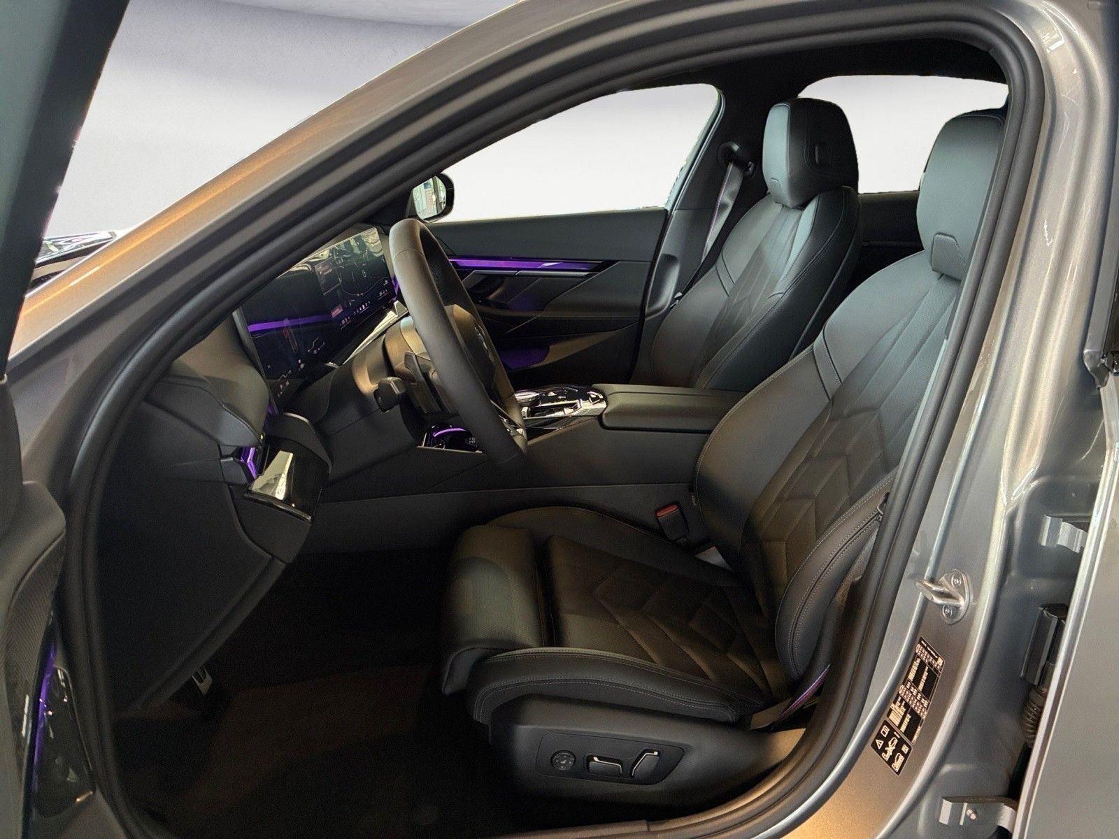 BMW 520d xDrive Limousine AHK M-Sport Innovation foto 8