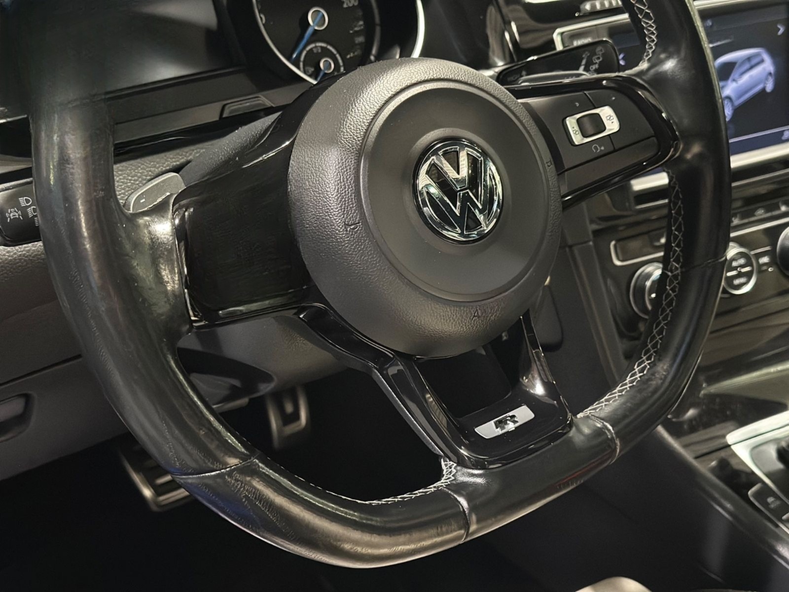 Volkswagen Golf 2.0 TSI DSG 4M R 2.HA/PANO/R-CAM/NO OPF/ACC foto 20