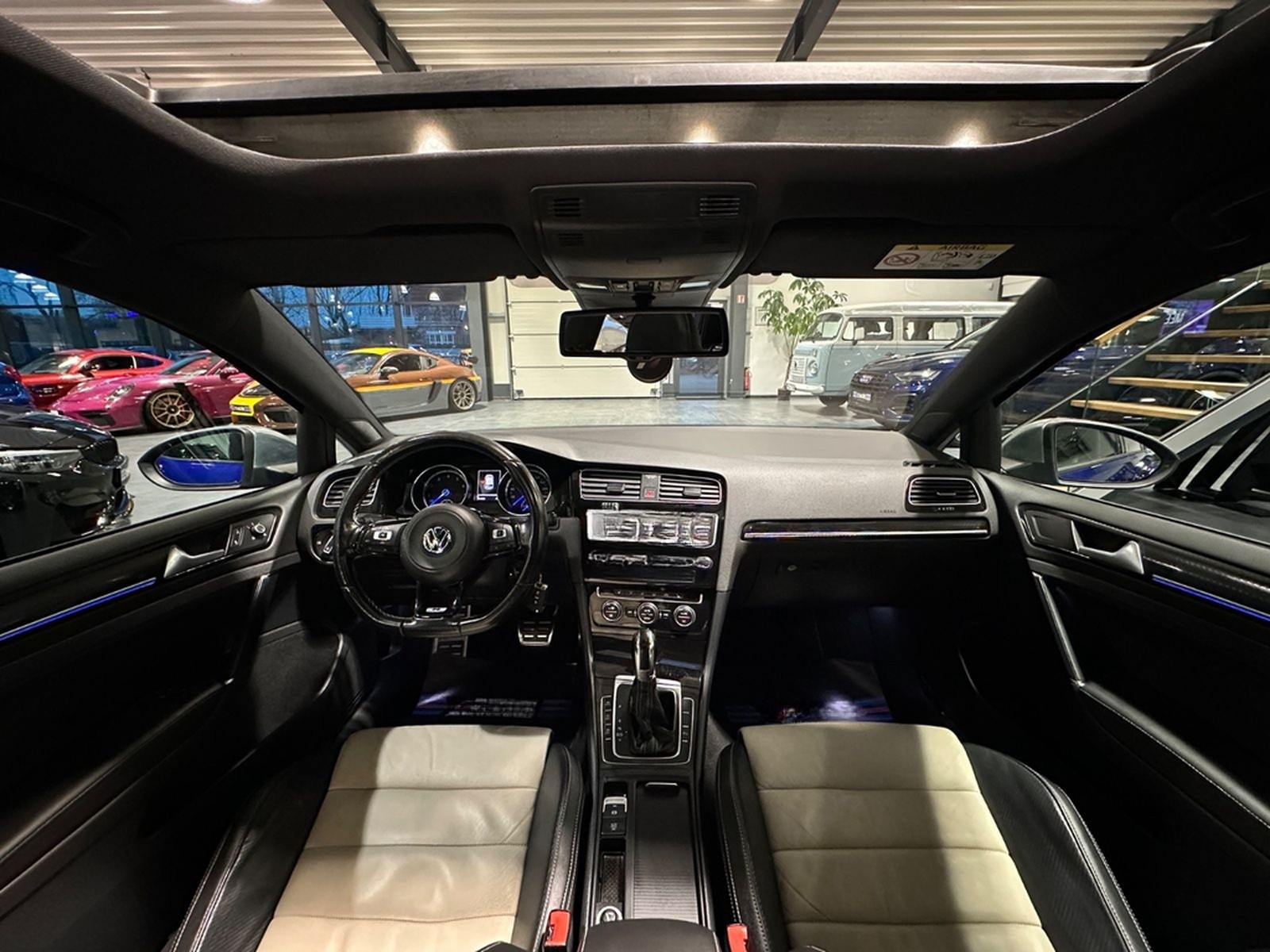 Volkswagen Golf 2.0 TSI DSG 4M R 2.HA/PANO/R-CAM/NO OPF/ACC foto 22