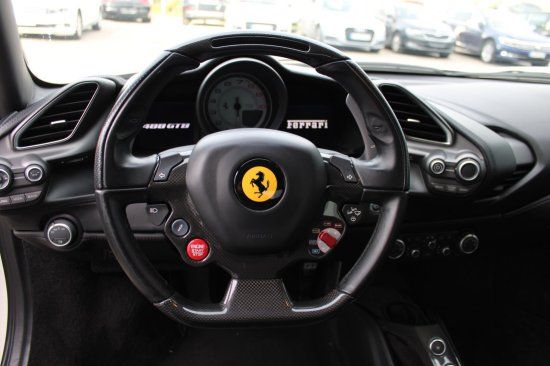 Ferrari 488 GTB Kamera Carbon  dt. Auto u.frei foto 9