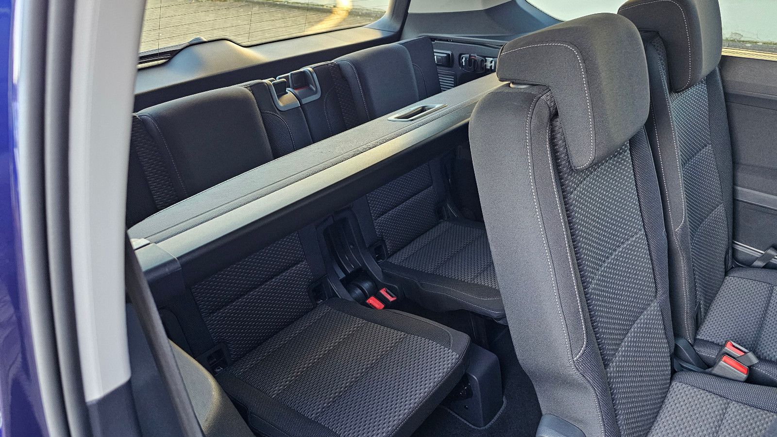 Volkswagen Touran 2.0 TDI Comfortline 7 LED ACC Kamera foto 14