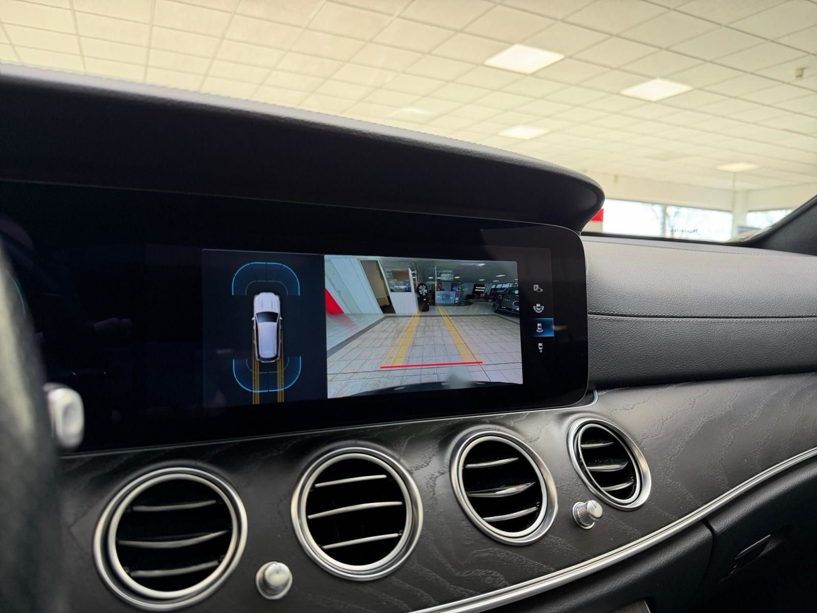 Mercedes-Benz E 400 d T AMG*4M*9G*MBEAM*PANO*WIDE*TOTW*KAM*AHK foto 17